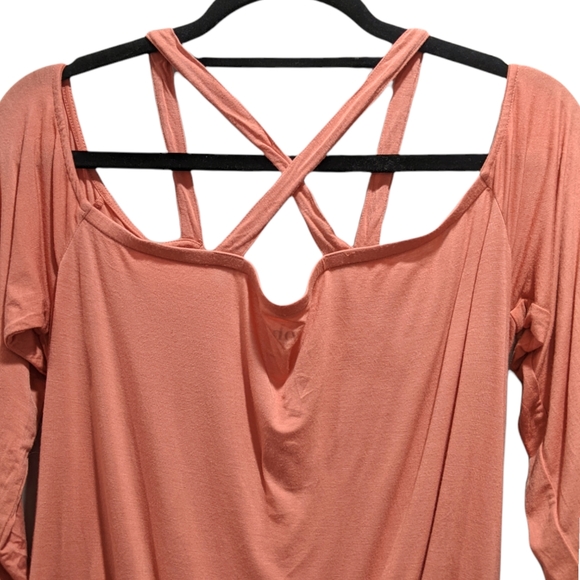 NY&Co Soho Jeans Cross Back Cold Shoulder Bodysuit - Picture 9 of 12